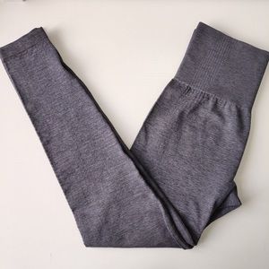 Black workout leggings